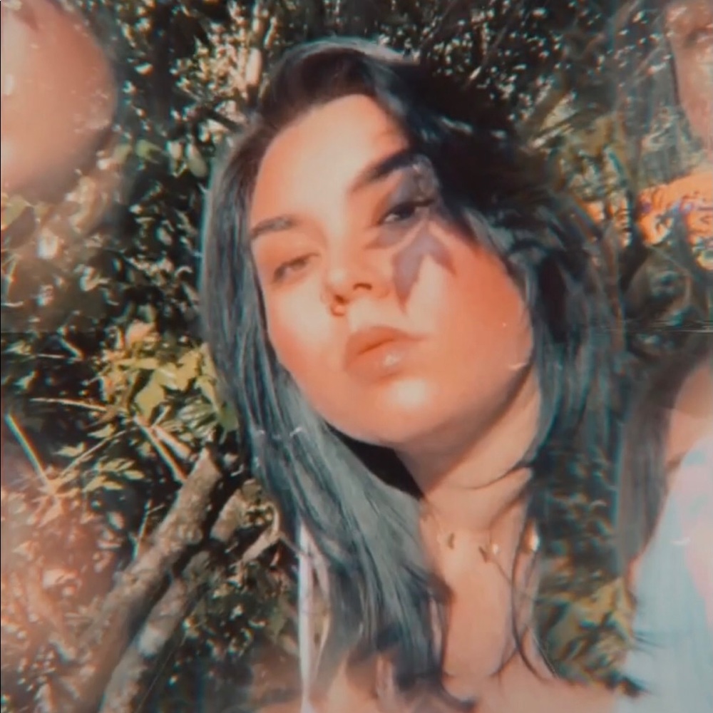 Meet your Posher, Kimberly